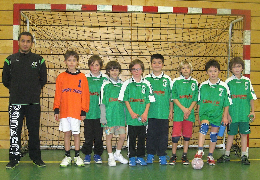 Les -12 garçons B (de gauche à droite): Nicolas, Thomas, Remy, Jason, Lucas, Naïm, Baptiste, Thomas et Adrien